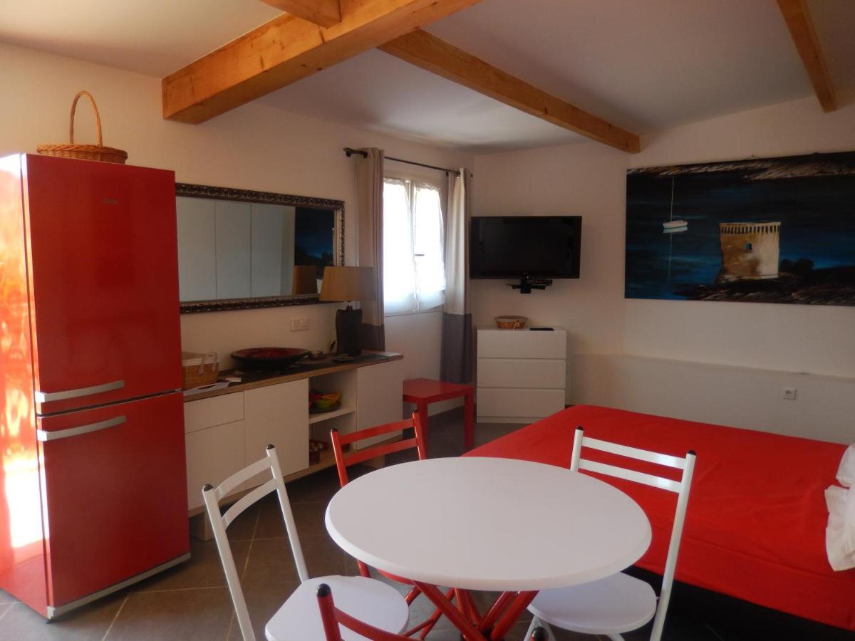 Nuit Calme Sur Domaine Appartement Calcatoggio  Buitenkant foto